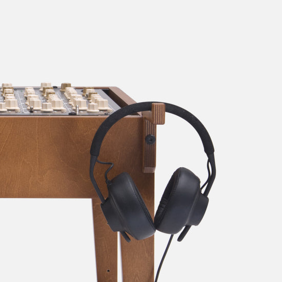 Headphone Hook - Auxiliary 16