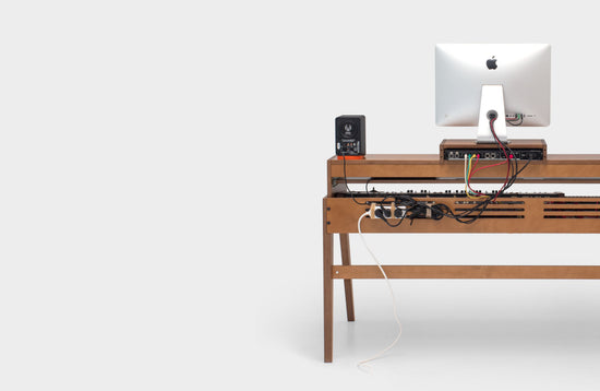 Integrated cable management Compact 88 studio desk in vintage brown